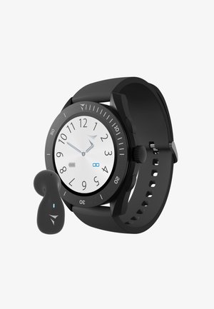 Montre intelligente noire avec un cadran rond, un cadran analogique blanc et de grands chiffres noirs. Bracelet en silicone noir. Accompagnée d'un écouteur noir.