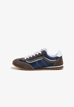 Vans SUPER LOWPRO - Trainers - medium brown