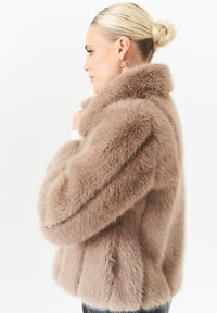 GINI LONDON Winter jacket - stone