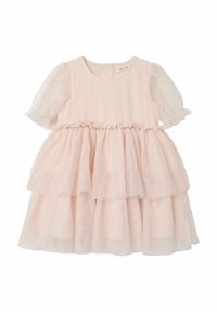 Robe rose pâle avec de courtes manches bouffantes, des volants superposés et un tissu texturé comportant de petits pois. Fermeture à boutons au dos.