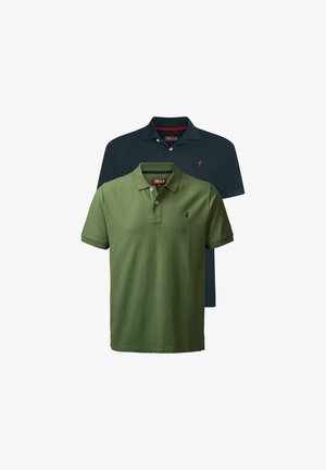 Kaks polo särki: üks oliivroheline ja teine tumesinine. Mõlemal on lühikesed varrukad, klassikaline krae ja rindkeres väike logo.