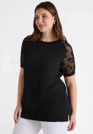 CON MANICHE TRAFORATE - Print T-shirt - nero