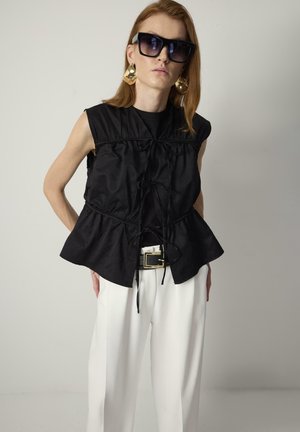 Touché Privé Veste sans manches - black