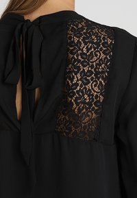 mint&berry Camicetta - black