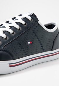 Tommy Hilfiger Sneakers - blue