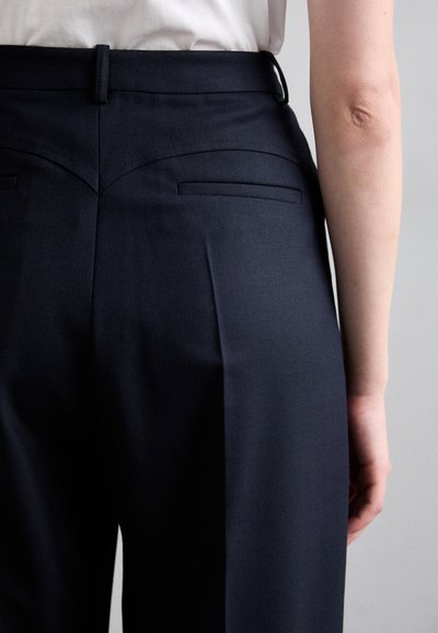 Victoria Beckham WIDE LEG TROUSER - Pantalon classique - midnight