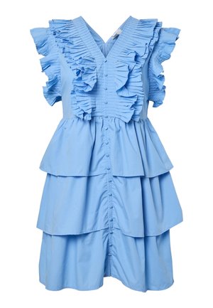 Jasnoniebieska sukienka warstwowa z guziczkami z przodu, plisowanymi falbanami na dekolcie w serek i rękawach oraz marszczeniami w talii.