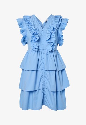 Lichtblauwe gelaagde jurk met knoopsluiting aan de voorkant, geplooide volantdetails bij de V-hals en mouwen, en geplooide accenten in de taille.