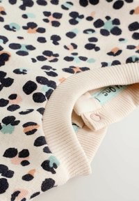 Non sélectionné, leopard printed