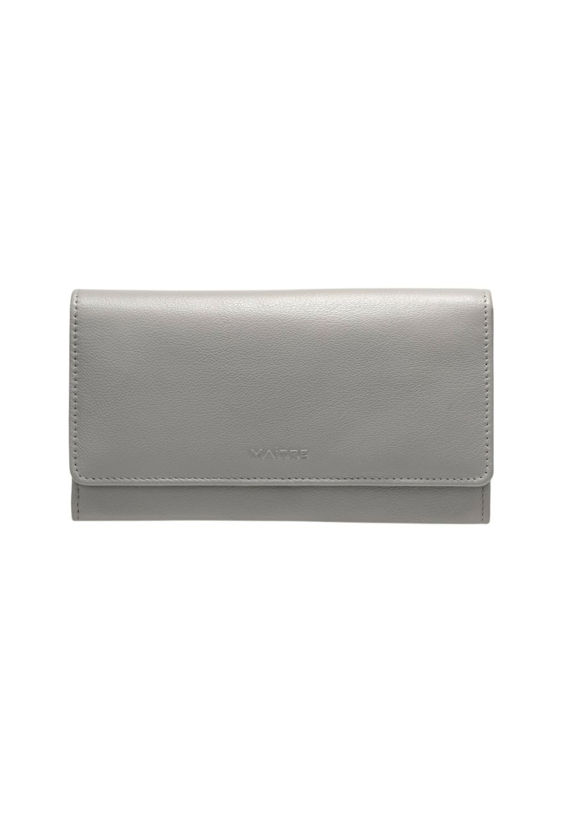 Portafoglio grigio con chiusura a pattina, caratterizzato da una texture in pelle liscia e cuciture sottili. Il nome del marchio è impresso sulla parte anteriore.