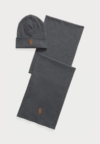 Odabrano, iron grey heather