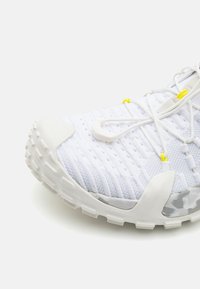 Mammut HUECO II WOMEN - Hikingskor - white