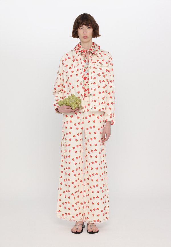 GRAPE - Clutch - dominga4