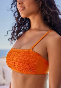 Next SHIRRED REGULAR FIT - Gornji dio bikinija - orange