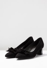 Peter Kaiser Avokkaat - black