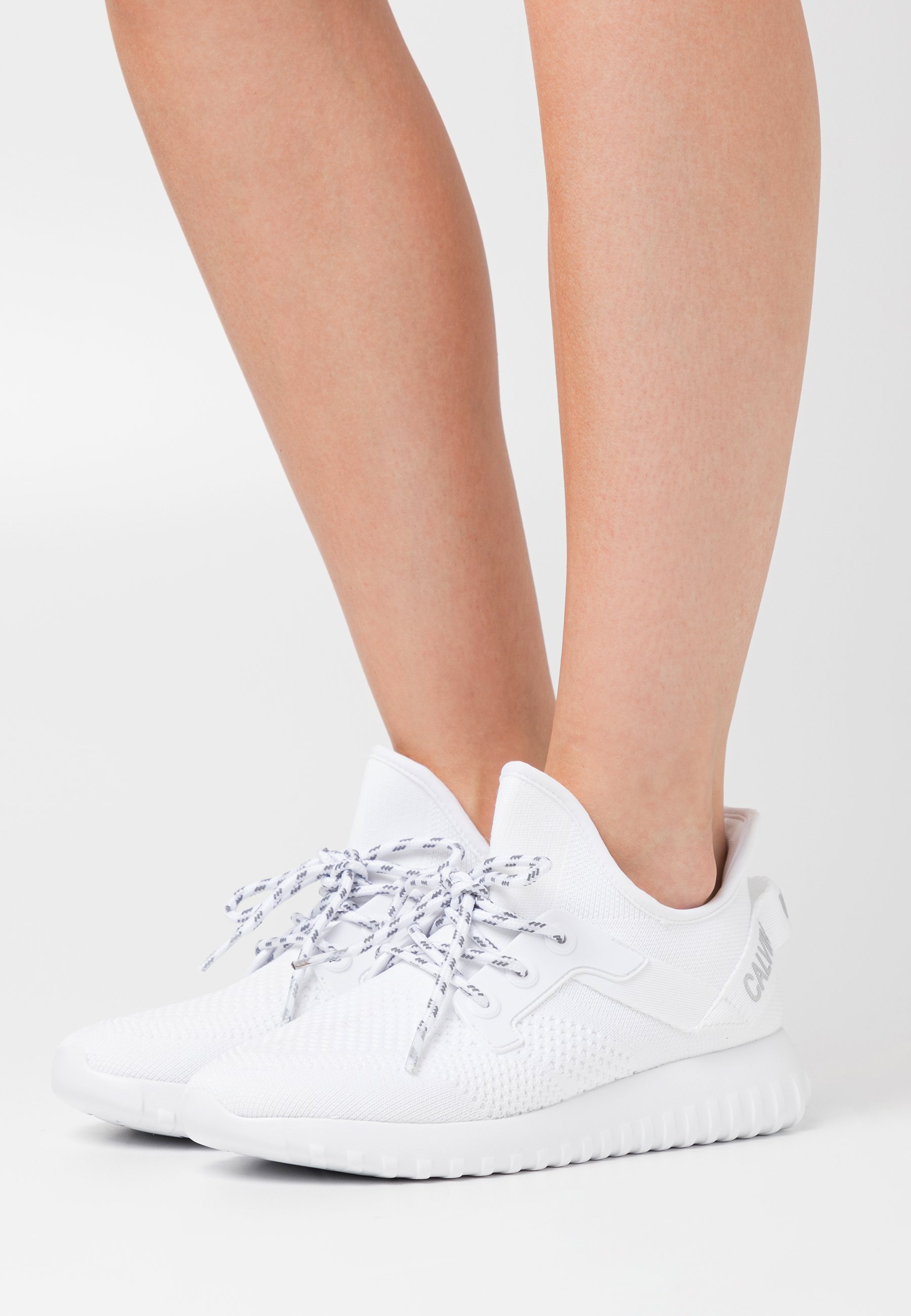 Calvin Klein Jeans RONETTE - Joggesko - white/silver/hvit - Zalando.no