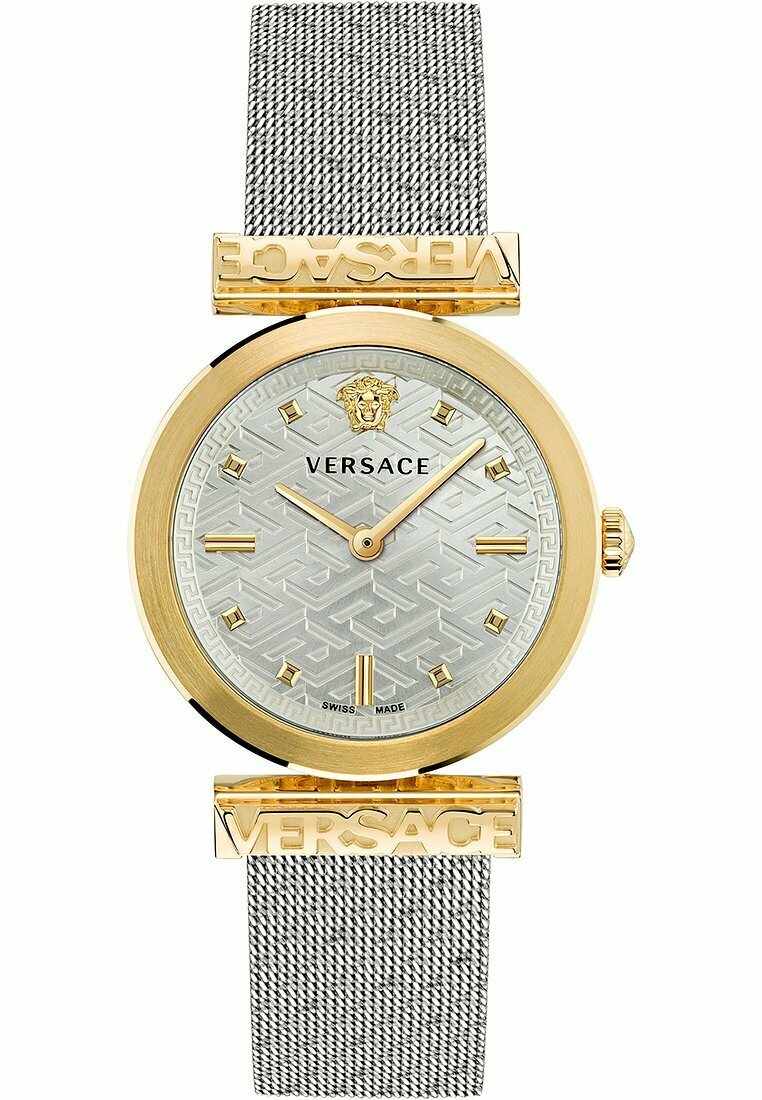 Guldtonad Versace-klocka med en texturerad silverklocka, lejonemblem, gyllene timmarkörer och ett silverfärgat nätarmband med en logotyperad spänne.