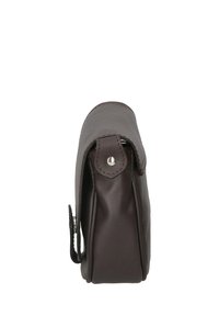 Borsa in pelle marrone con una superficie liscia, forma rettangolare compatta, chiusura magnetica e cuciture a contrasto lungo i bordi.