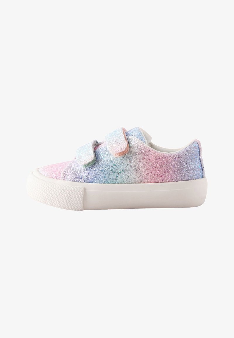 Glitzernde Sneakers in einem pinken, blauen und lila Farbverlauf mit weißer Gummisohle. Verfügt über zwei Klettverschlussriemen für ein einfaches An- und Ausziehen.