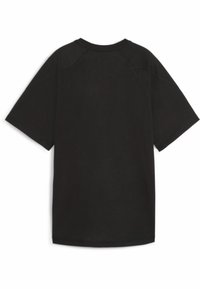 Camiseta negra de manga corta con cuello redondo y mangas raglán. La tela tiene una textura suave, sin patrones o adornos visibles.