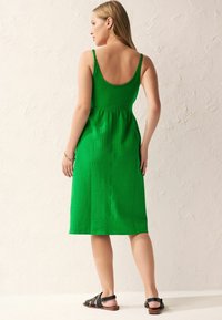 Next STANDARD - Vapaa-ajan mekko - green