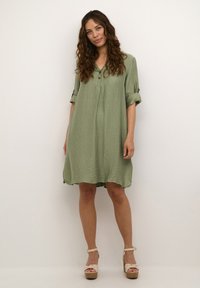 Cream CRWILMA MOLLIE - Vardagsklänning - laurel wreath
