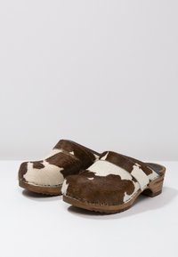 Sanita CAROLINE OPEN - Clogs - brown