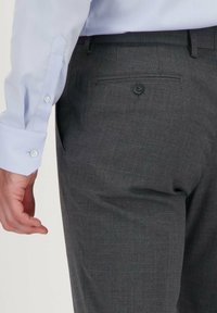 Dansaert Black Chino - grey