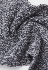 Thumbnail Image 2