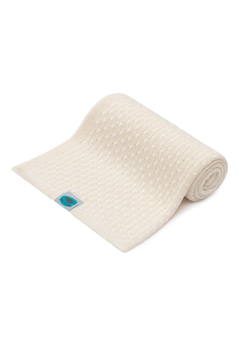 Pink no more BABY BLANKET BAMBOO YARN Babyfilt white/offwhite