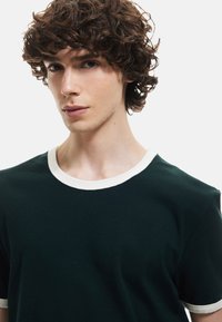 Koton CREW NECK  - T-shirt basic - green
