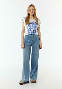 comma casual identity - T-shirt z nadrukiem