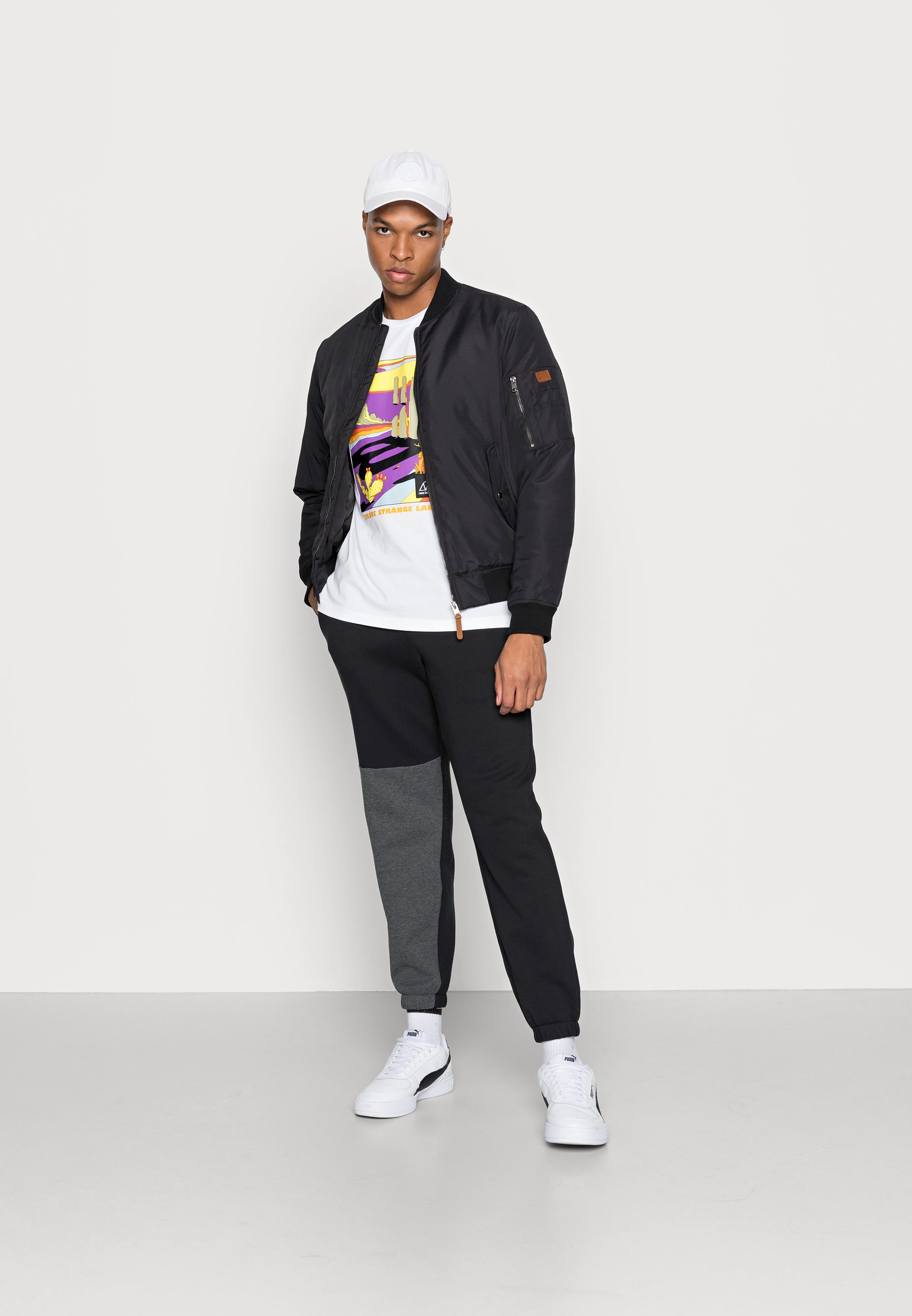 New Balance ATHLETICS RENEW ASKEW SWEATPANT - Pantalones deportivos -  black/negro - Zalando.es