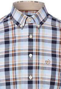 Camicia a bottoni con motivo a quadri in blu, marrone e bianco. Realizzata in tessuto leggero con colletto standard e ricamo del logo.