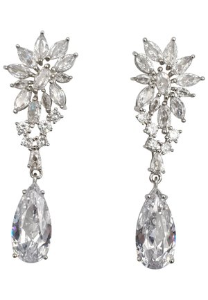 Orecchini a goccia in cristallo trasparente con un design floreale, caratterizzati da pietre tagliate a marquise e rotonde montate su metallo argento.