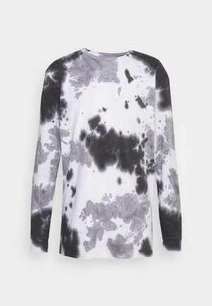 Pitkähihainen taita-muotoilu paita, jossa mustan ja harmaan sekoitus valkoisella pohjalla, pyöreällä kaula-aukolla ja rento istuvuus.