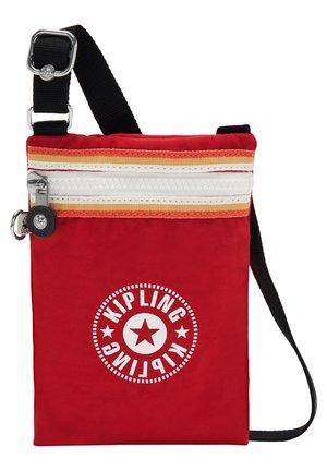 Petit sac bandoulière rouge avec sangle noire réglable, fermeture éclair blanche et logo Kipling avec une étoile dans un cercle à l'avant.