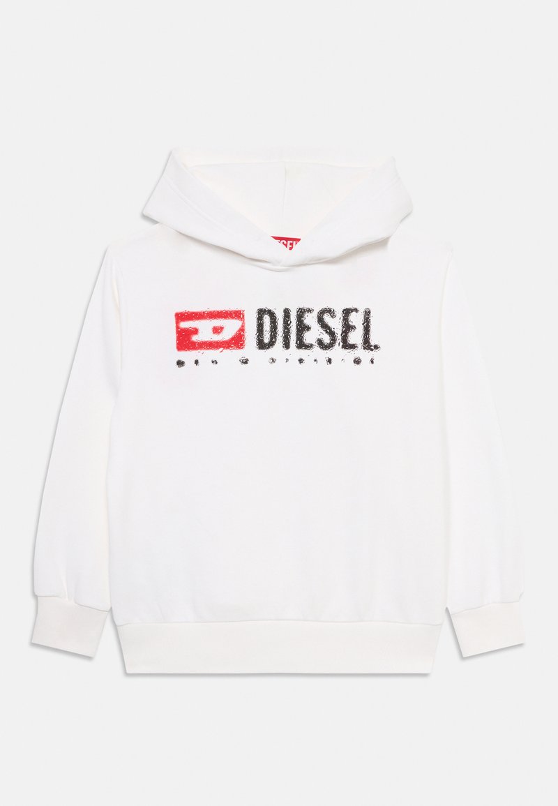 Sweat à capuche blanc en tissu doux avec un logo "DIESEL" rouge et noir sur la poitrine. Il dispose d'une capuche à cordon de serrage et de poignets côtelés.