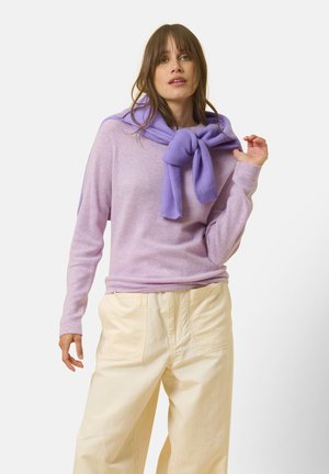- Sweter