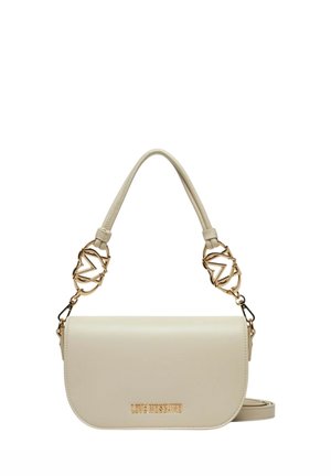 Borsa in similpelle beige con forma strutturata, dettagli in catena color oro e logo impresso sul davanti. Inclusa tracolla regolabile.