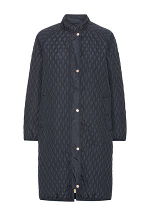 Long manteau noir matelassé avec col montant, fermeture à boutons-pression sur le devant et poches latérales.