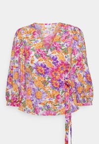 Top envolvente floral em tecido leve, apresentando uma mistura de tons de rosa, púrpura e laranja, com decote em V e detalhe de cintura amarrada.