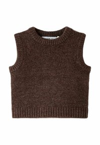 Ärmelloser brauner gestrickter Wollpullover mit geripptem Rundhalsauschnitt, Armausschnitten und Saum, auf weißem Hintergrund präsentiert.