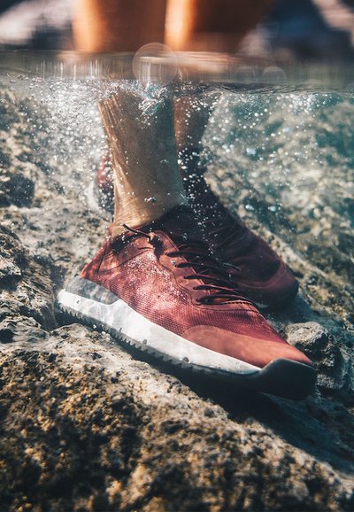 Tropicfeel CANYON - Sneakers basse - deep red