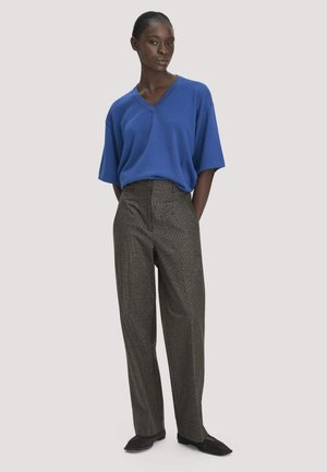 hessnatur, HESSNATUR - Trousers - schwarz