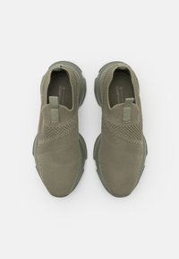 Call it Spring FLEXX - Tenisky - other green