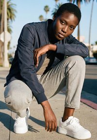 Urban Classics Bomberjacke - navy