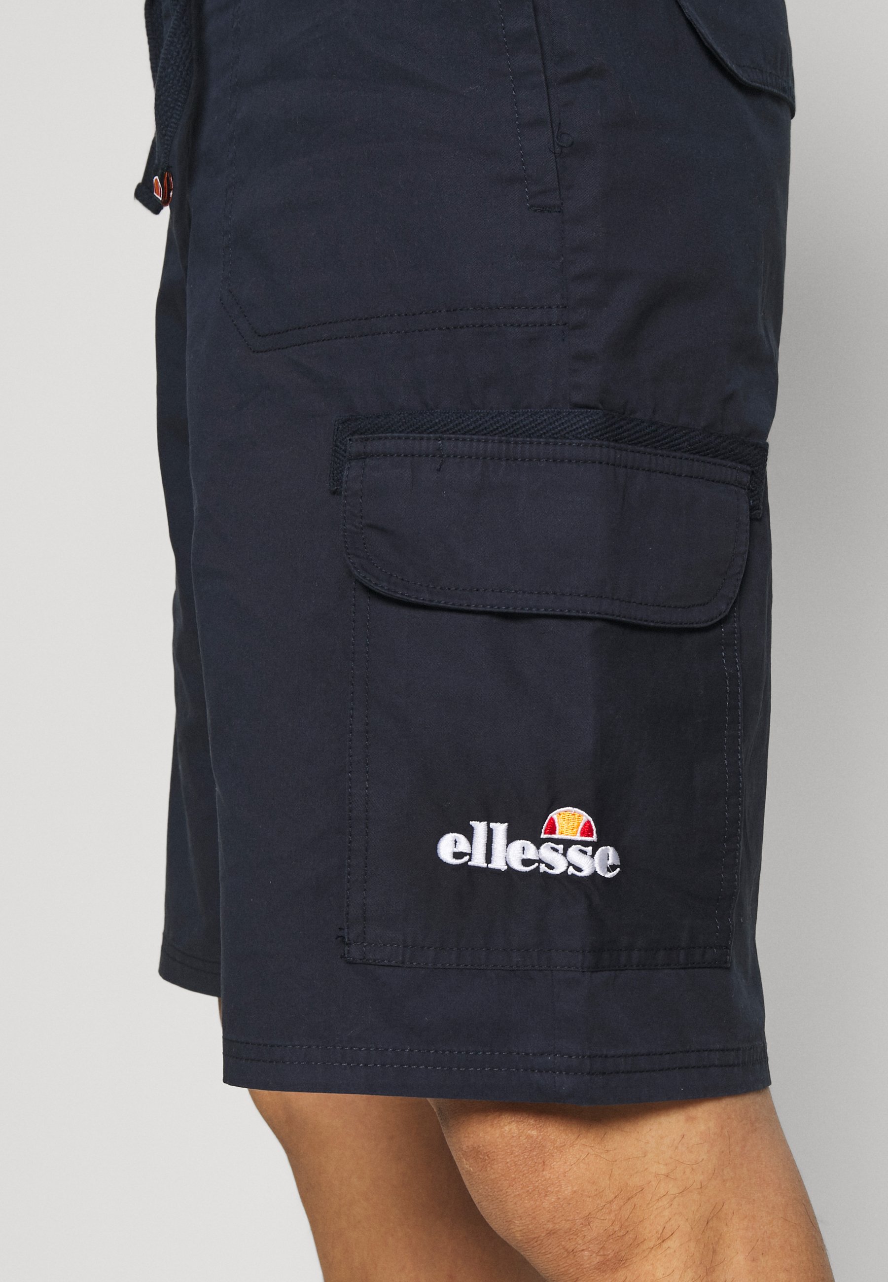 ellesse cargo shorts