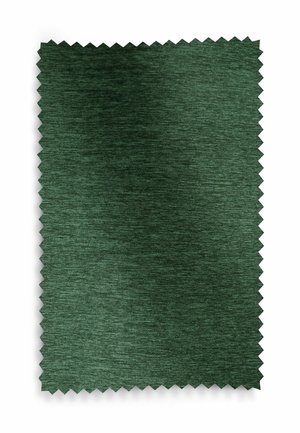 Dunkelgrüner Stoffmuster mit weicher Textur und gezackten Kanten, flach auf einem weißen Hintergrund liegend.