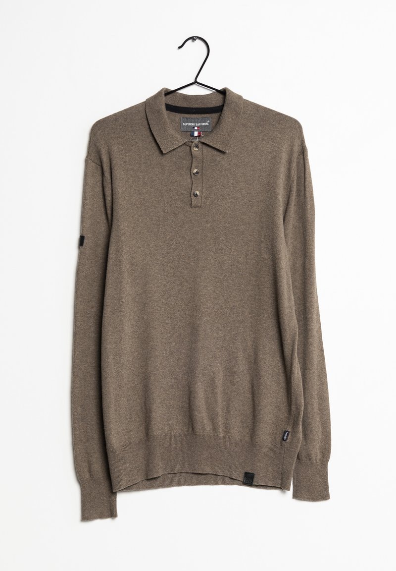 Bruine poloshirt met lange mouwen, gemaakt van zacht materiaal, met een drie-knopenknopsluiting, geribbelde manchetten en een klein etiket op de Zoom.
